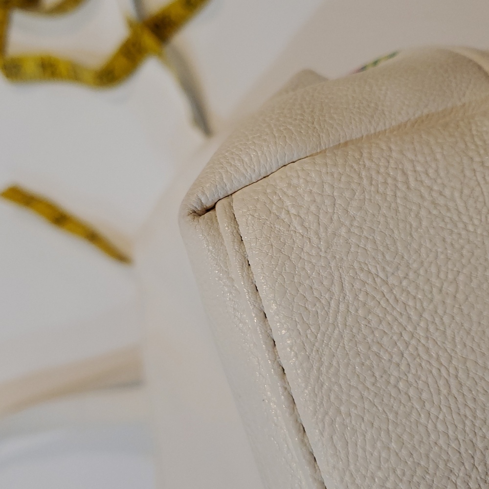 Betsey Johnson Purse Hummingbirds - Picture 12 of 16